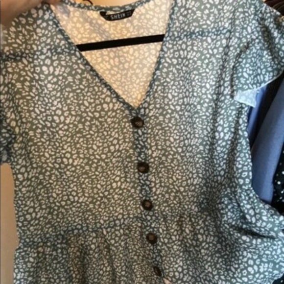 Leopard Print Buttoned Peplum Top in Green - Picture 3 of 4